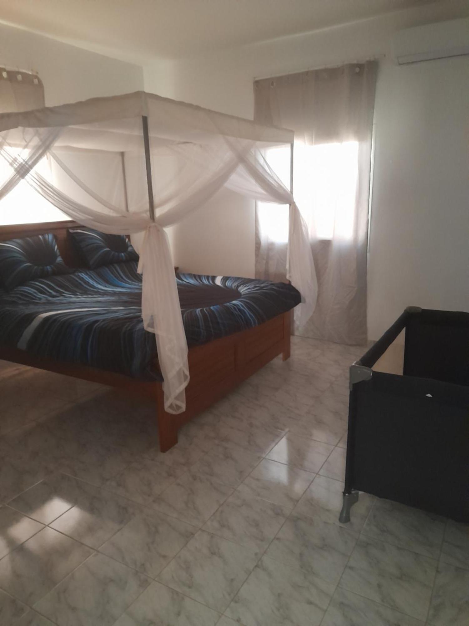 Maison D Hote La Dore Du Senegal Bas-De - Villa Somone Dış mekan fotoğraf