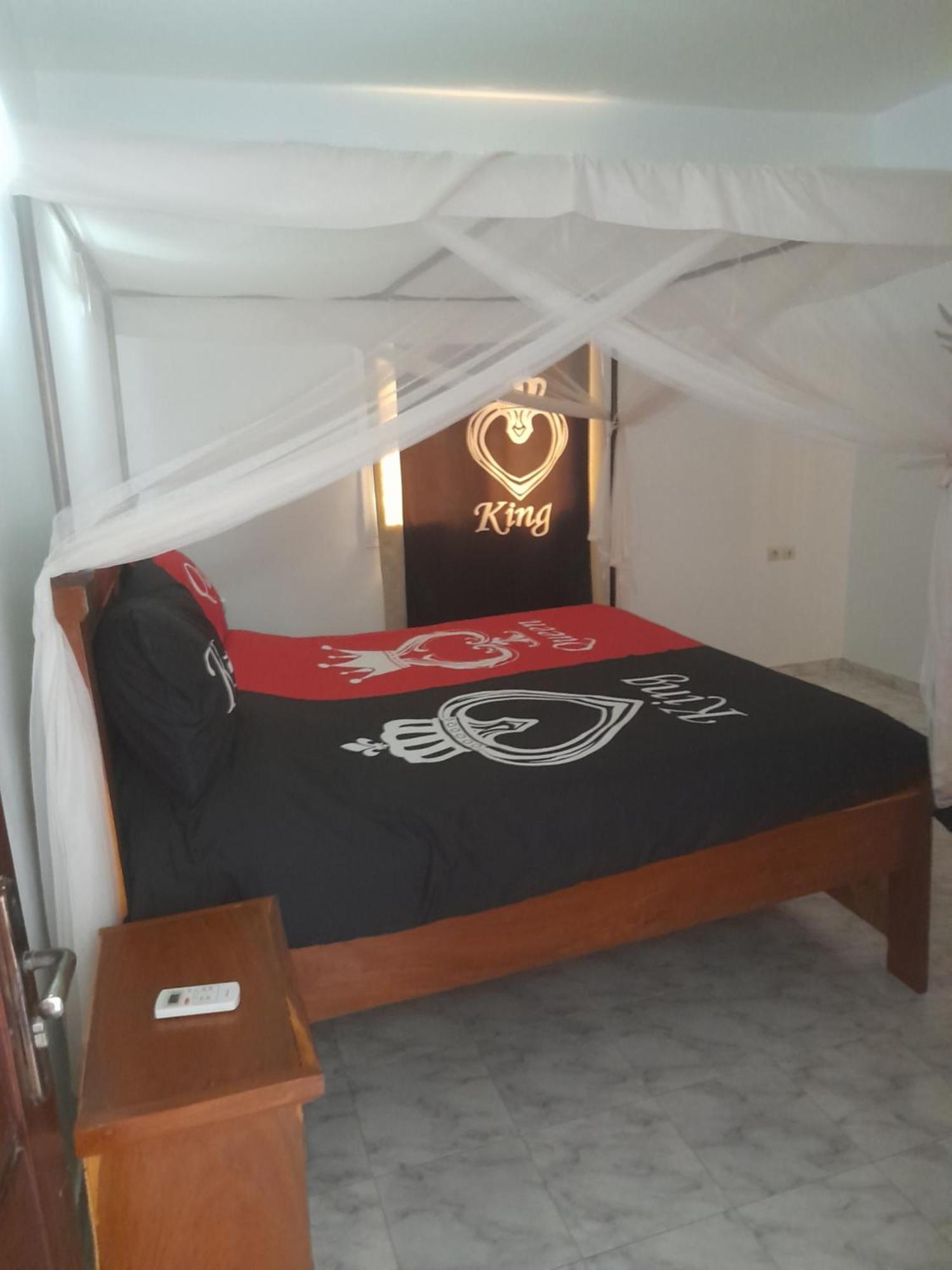 Maison D Hote La Dore Du Senegal Bas-De - Villa Somone Dış mekan fotoğraf